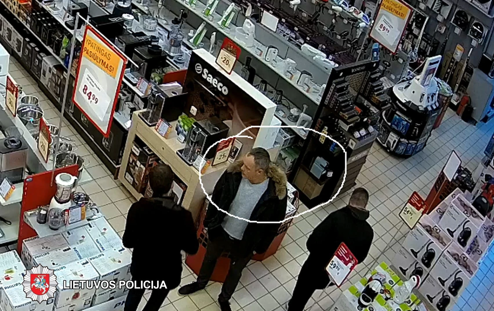 Policija prašo padėti atpažinti įtariamuosius