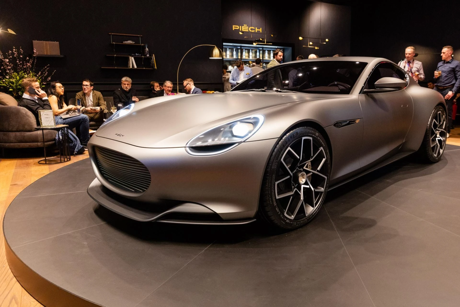 Ženevos automobilių parodos 2019 m. Pasaulinės premjeros
