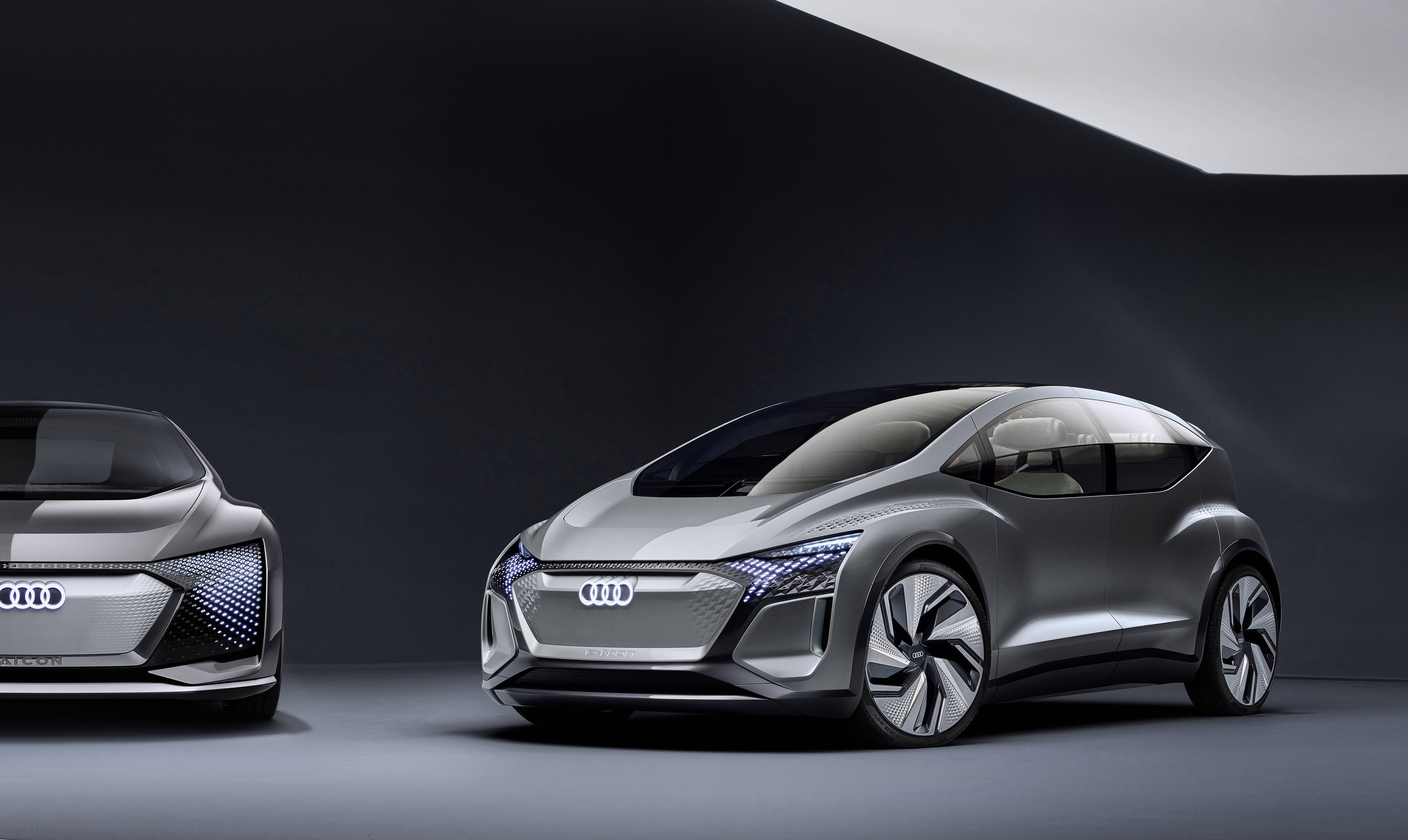 Mobilumas didmiesčiuose: koncepcinis Audi AI:ME elektromobilis