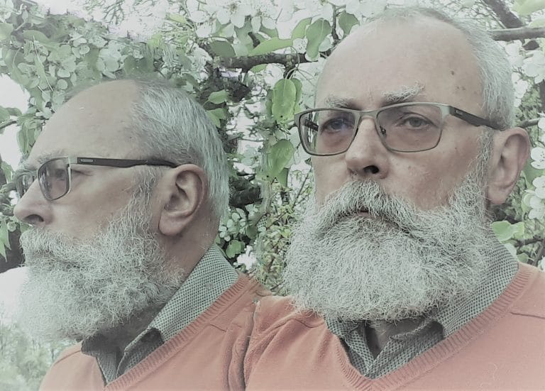 V.Miknius foto 1 ar 2