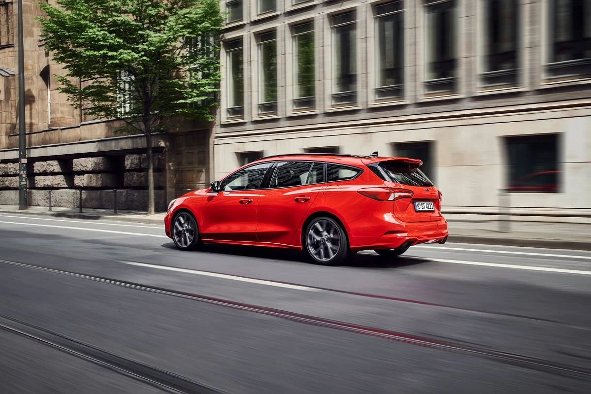 Subalansuotas: naujasis „Ford Focus ST“ išplėtė „karštojo hečbeko“ sąvoką