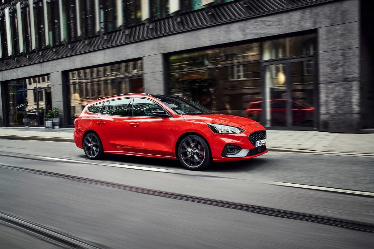 Subalansuotas: naujasis „Ford Focus ST“ išplėtė „karštojo hečbeko“ sąvoką