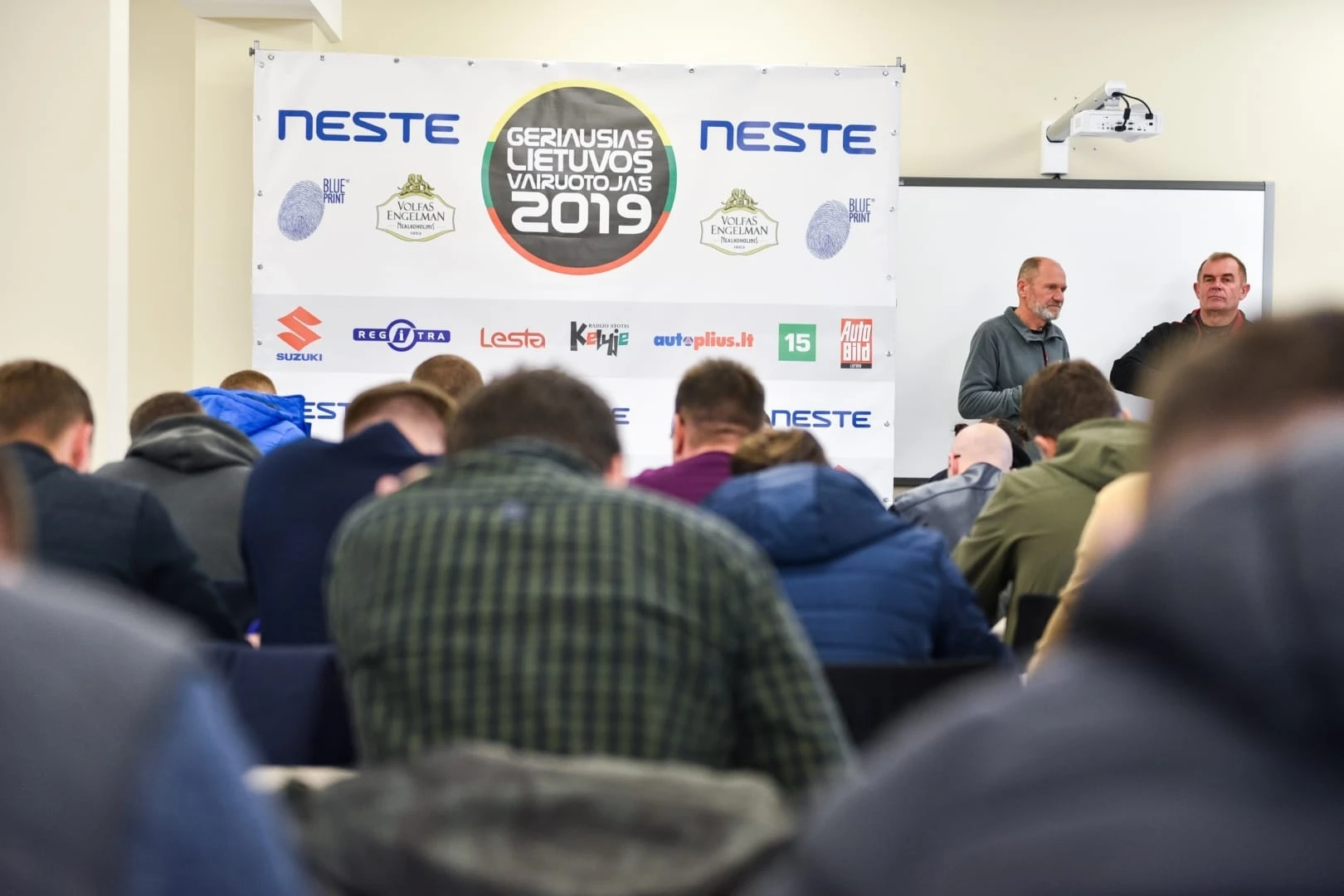 „Geriausio Lietuvos vairuotojo 2019“ konkurso etapas Panevėžyje. Manevruoti atbulomis įkalnėje – ne visiems įveikiama užduotis (galerija)