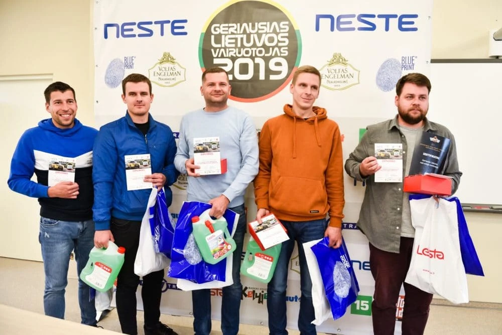 „Geriausio Lietuvos vairuotojo 2019“ konkurso etapas Panevėžyje. Manevruoti atbulomis įkalnėje – ne visiems įveikiama užduotis (galerija)