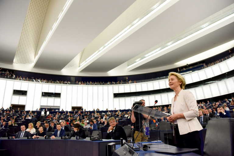 Naujajai Europos Komisijai – europarlamentarų žalia šviesa