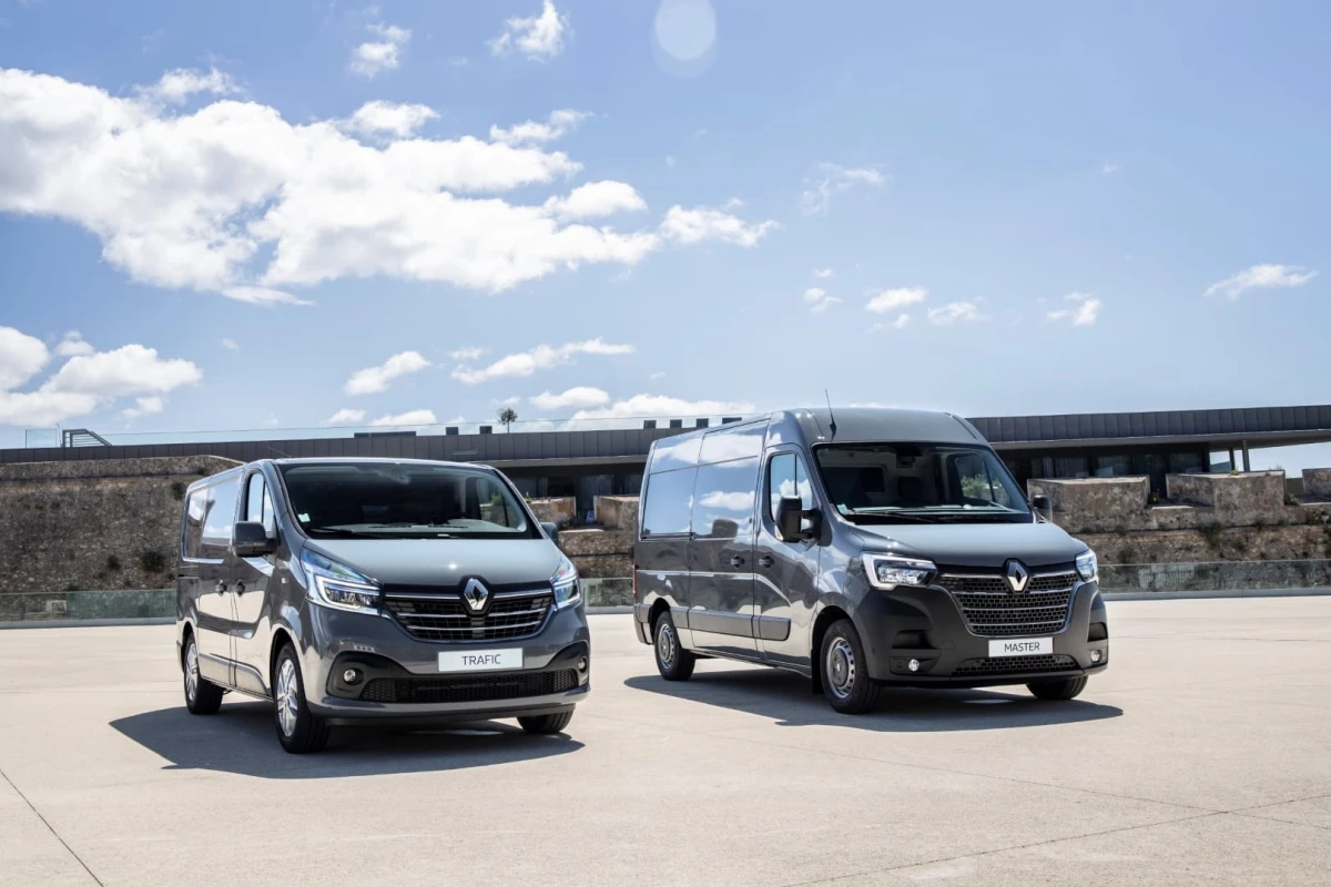 Renault Master ir Trafic 4