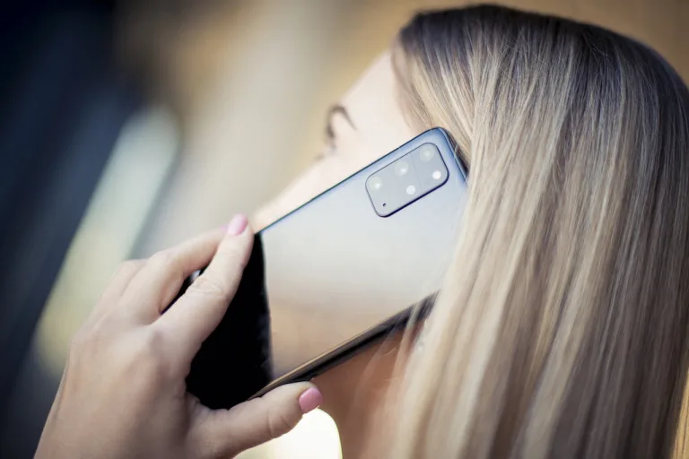 Lietuvoje pradeda veikti konsultavimo linija 24/7 civilinės saugos ir kitais svarbiais klausimais Naują dešimtmetį „Samsung“ pradėjo pristatydama ilgai lauktą flagmaną „Galaxy S20“
