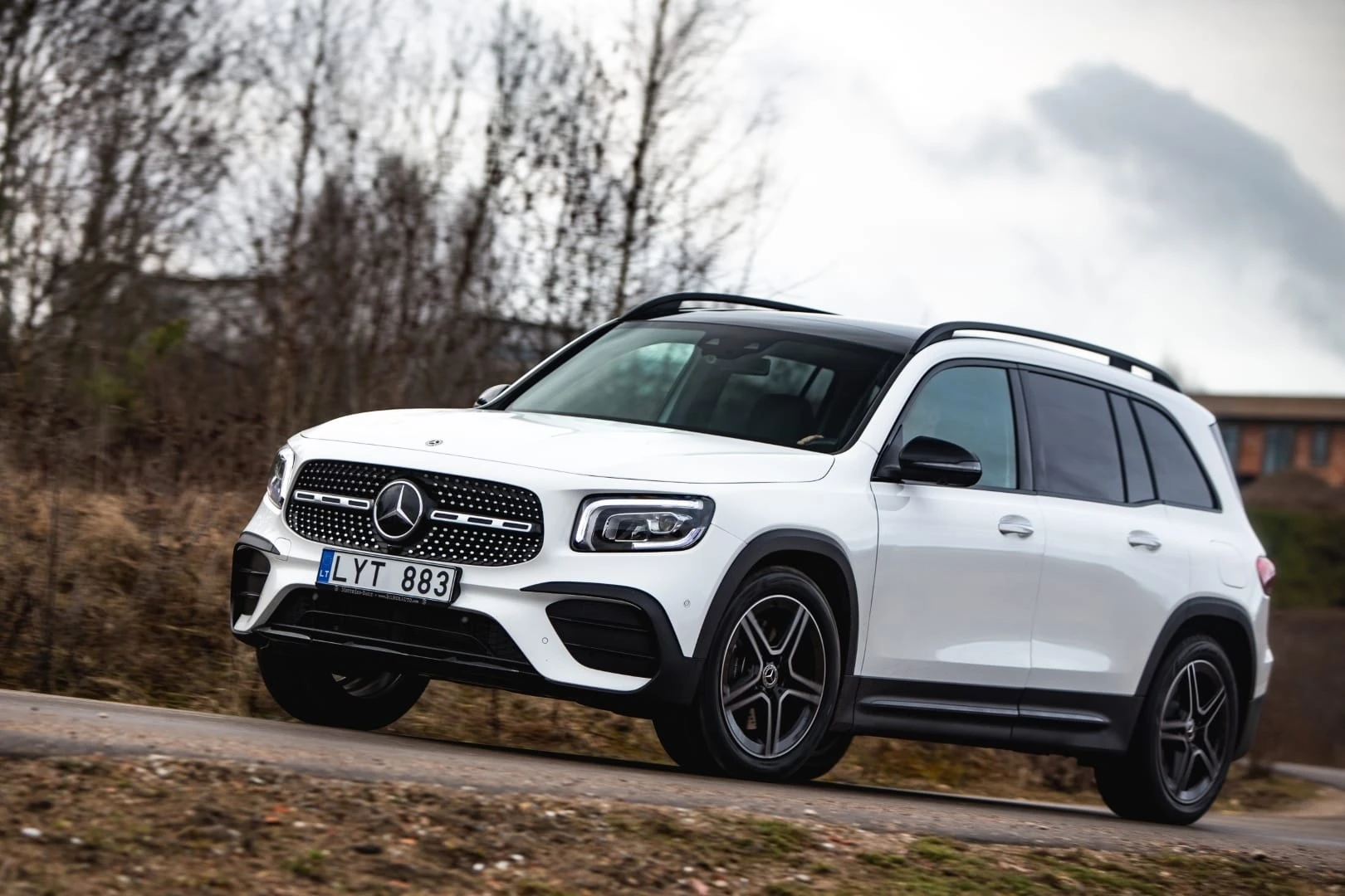 Praktiškas visureigis „Mercedes-Benz GLB“ – jau Lietuvoje