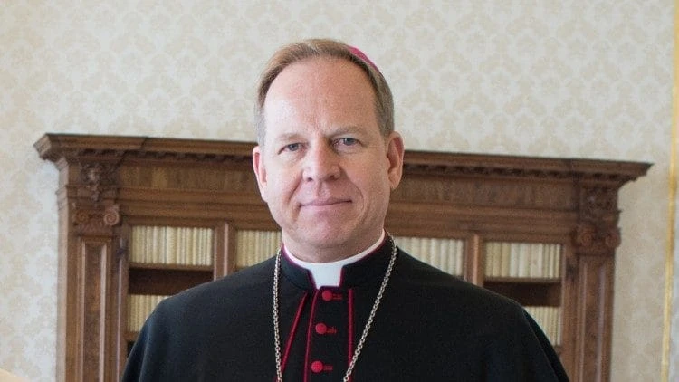COVID-19. Laiškas tikintiesiems apie pasikeitimus liturgijoje ir sielovados institucijų veikloje norint apsisaugoti nuo koronaviruso