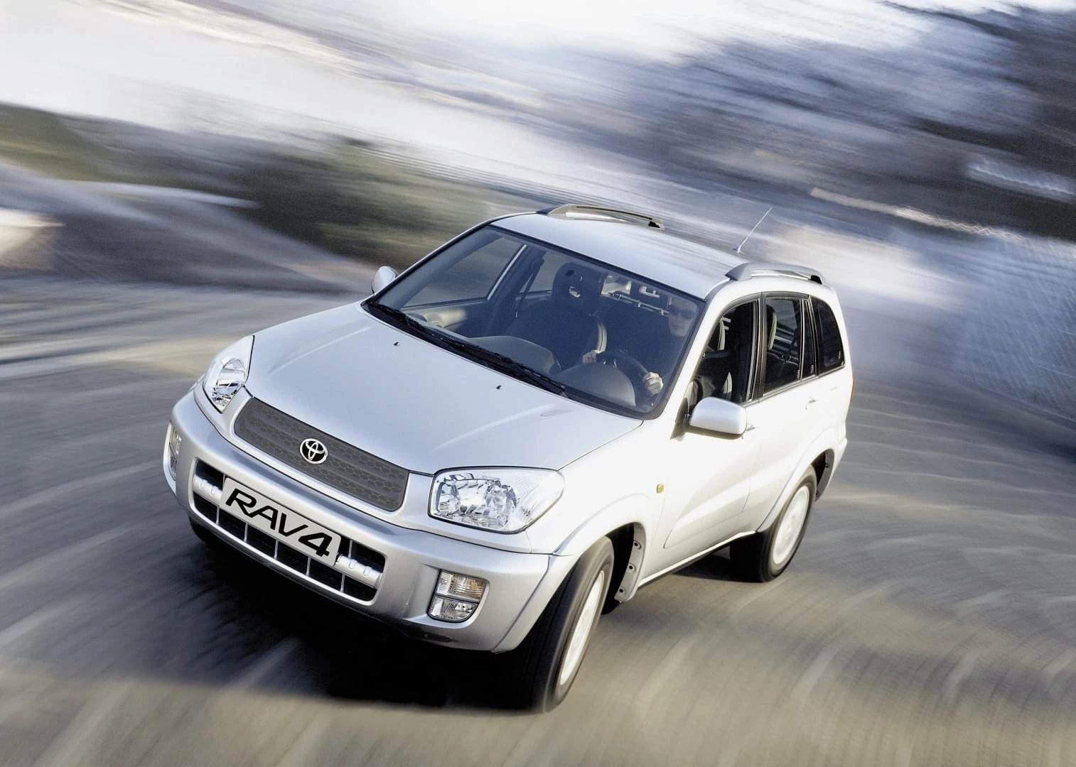 Viso pasaulio žmonės įvertino: „Toyota RAV4“ parduota daugiau nei 10 milijonų
