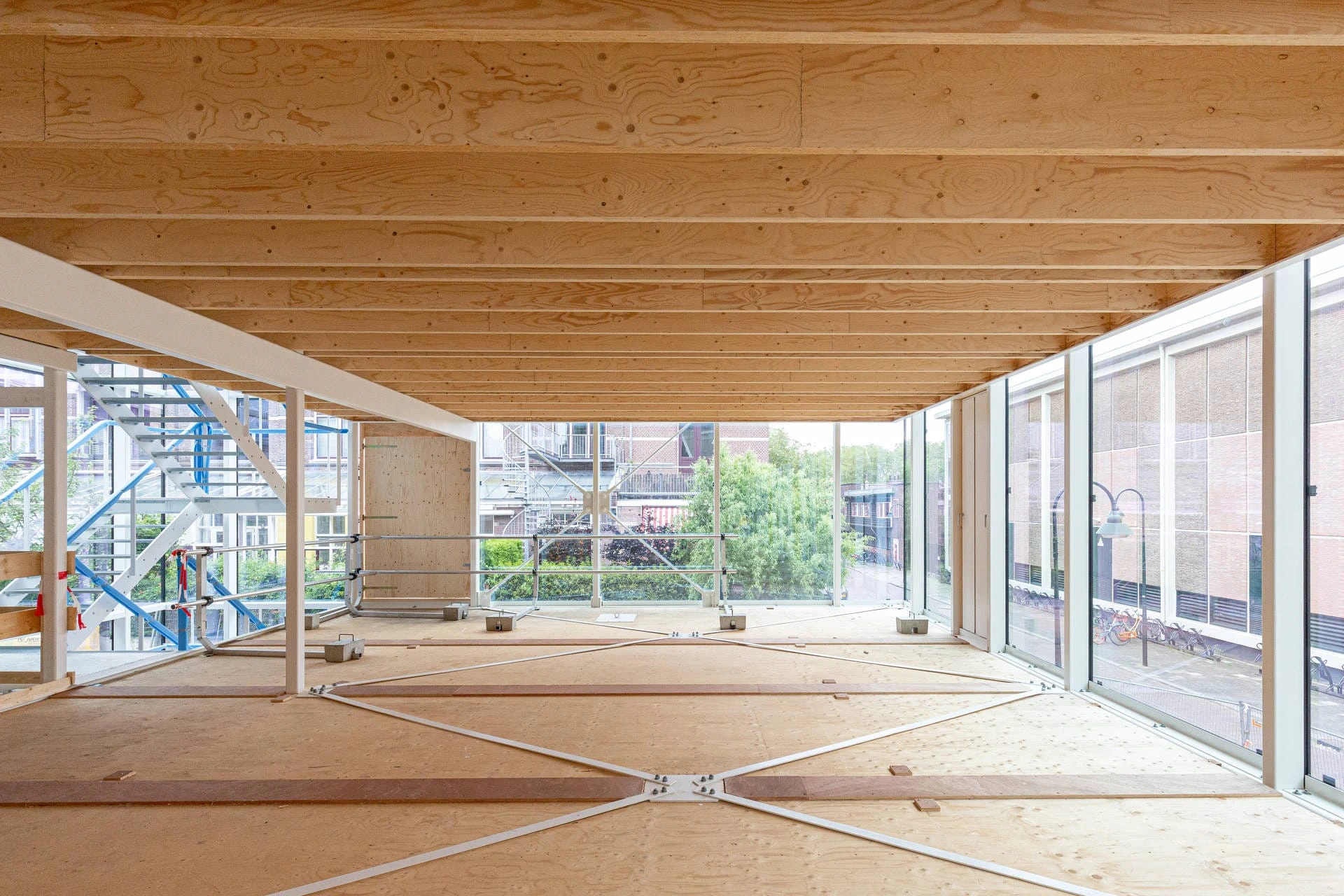Ateities tvarių ir išmontuojamų pastatų prototipas – olandų „Building D(emountable)“ pastatas