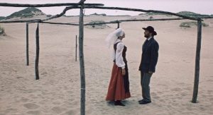 Moteris ir 4 jos vyrai 3