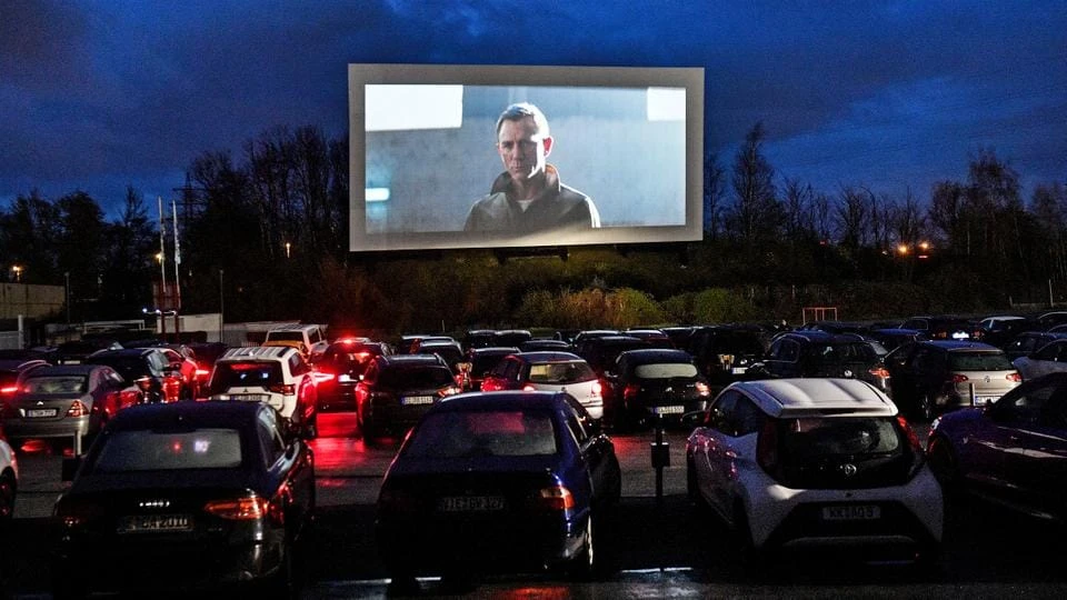 Mažiau suvaržymų į renginius automobiliais atvykstantiems žmonėms