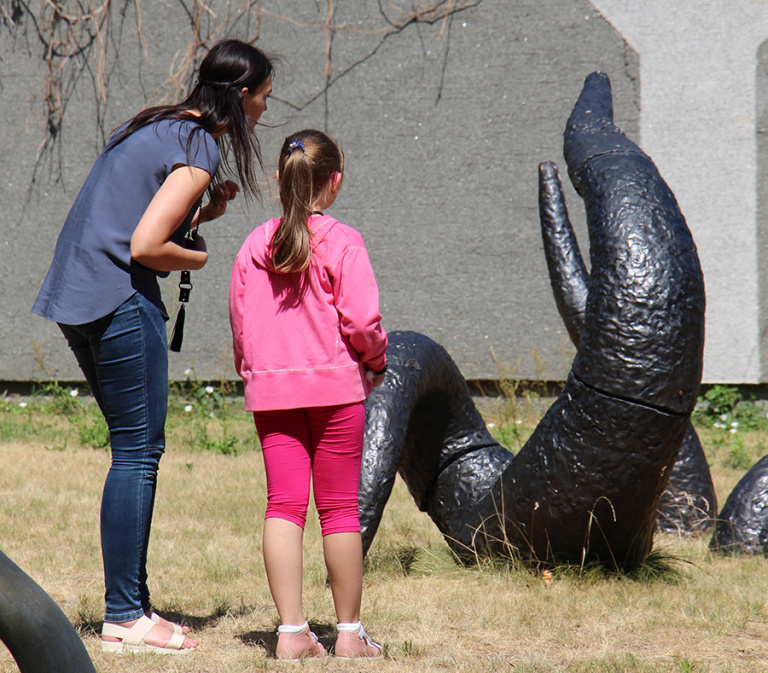 Edukacija galerijos kieme