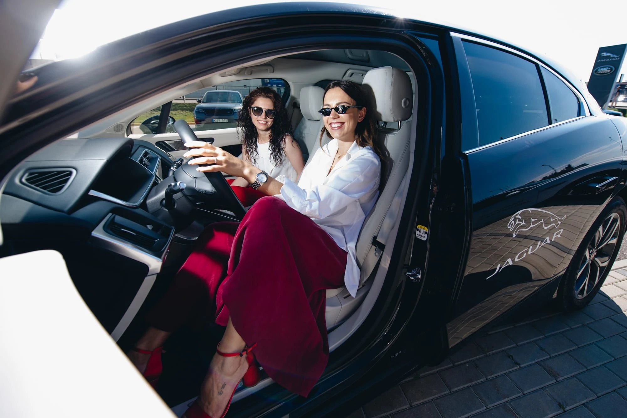 Elektromobiliais į „Press rally“ atvažiuosiantys ekipažai taupyti kilometrų nežada: spaus, kiek galės