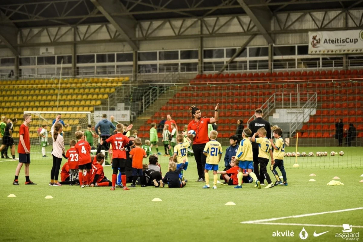 Vaikų futbolo treneriai Vilniuje – kokių įgūdžių ir žinių reikia turėti šioje profesijoje?