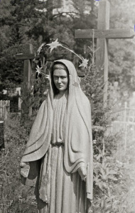 Bistrampolio dvaras kviečia išgyventi tremties istoriją 6 korbiko madona