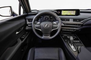 1.7 milijono savaime įsikraunančių hibridinių automobilių padėjo sukurti pirmąjį visiškai elektrinį „Lexus“: UX 300e 2 lexusux300e036 scaled