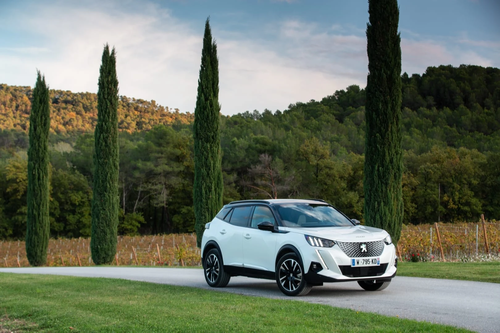 Peugeot e 2008 Nuo „Peugeot VLV“ iki naujo e-2008 – elektrinės revoliucijos istorija