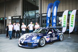 kaune pristatyta 1006 km lenktyniu komanda vytautas gazuotas 9179759