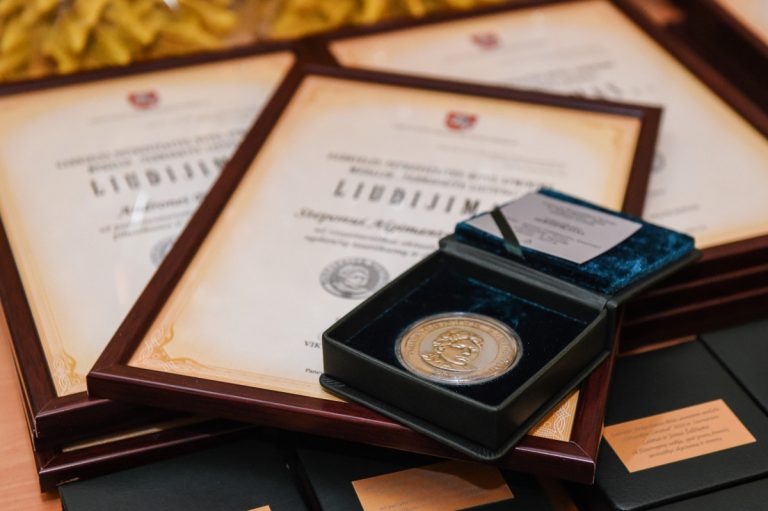 120802200 999913820471181 7339825730297769236 n