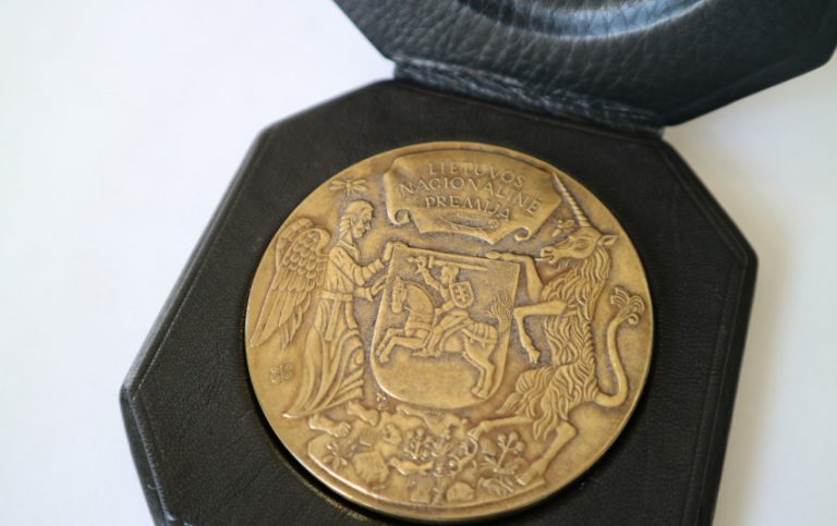 4965 2a8d57ed54f5488570841cea38685208