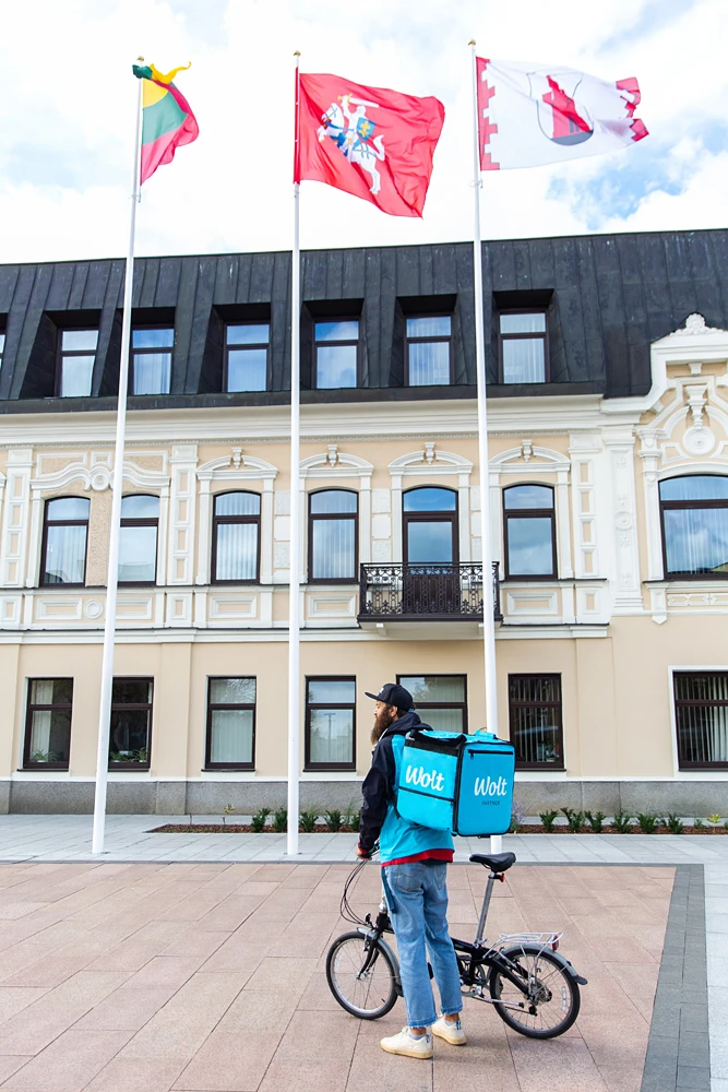 „Wolt“ plečiasi: pradeda veikti Panevėžyje