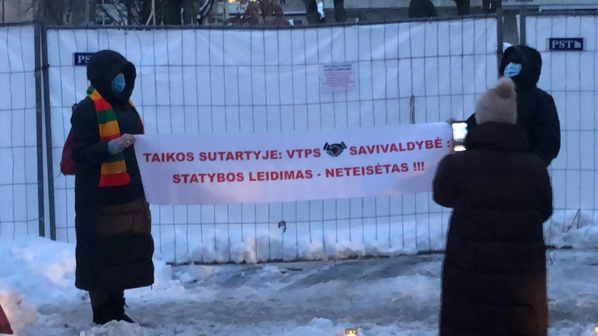 Į piketą susirinkusius „Garso” gynėjus išvaikė policija