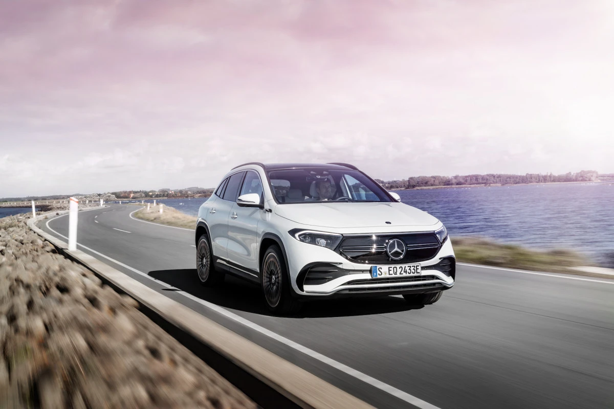 Mercedes Benz EQA 2