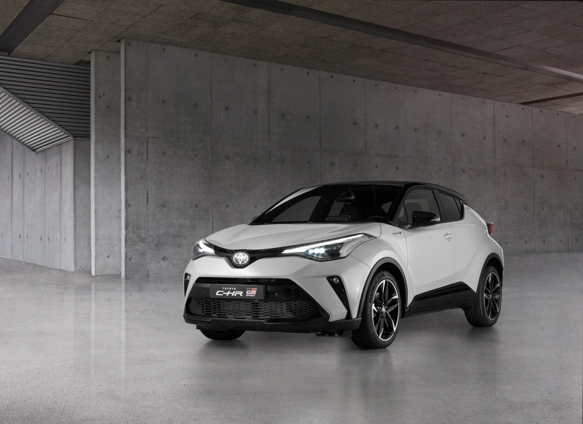 Toyota C HR GR Sport 4