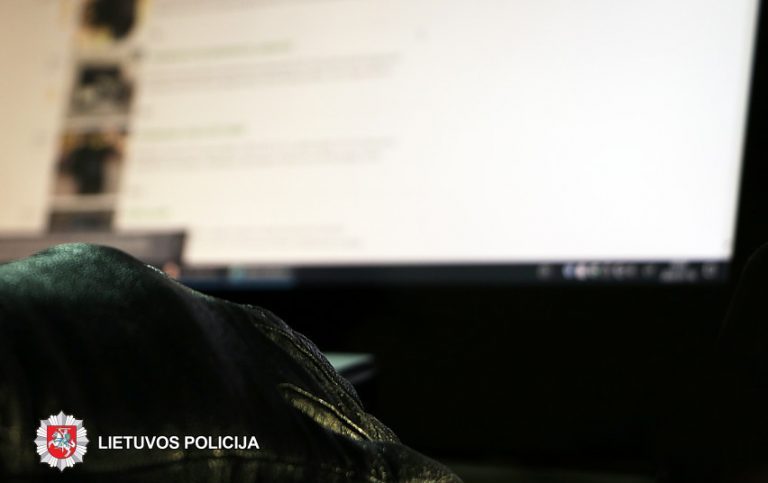 1272 4053df4ab24d3e1a098304228b02dc85