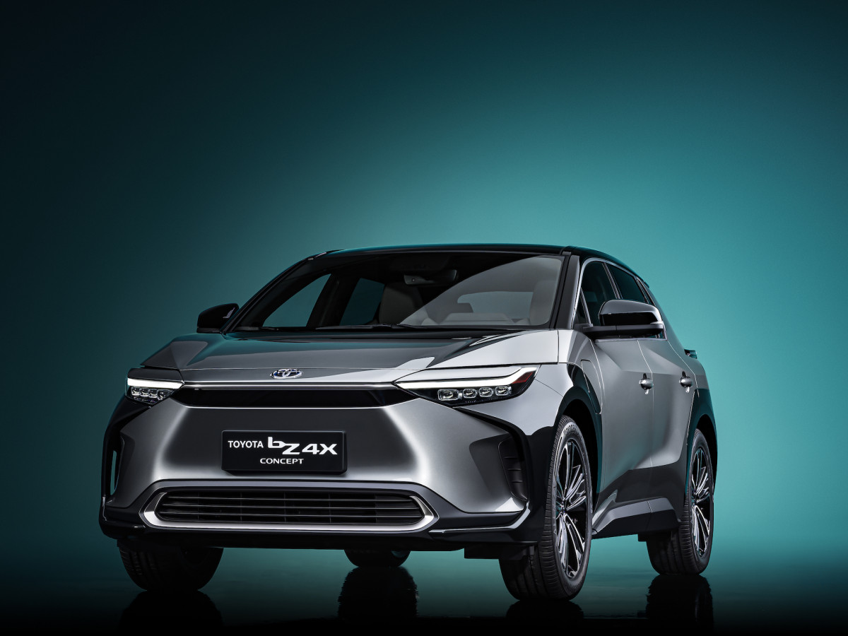 Šanchajaus automobilių parodoje – pasaulinė „Toyota bZ4X“ koncepcinio modelio premjera