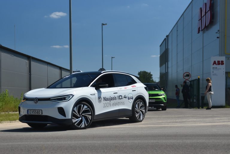 Elektromobiliu varzybos 11