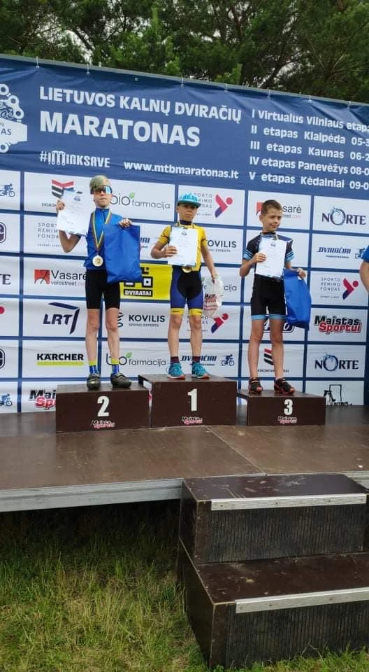 Lietuvos kalnų dviračių maratone sužibėjo Panevėžio sporto centro ugdytiniai