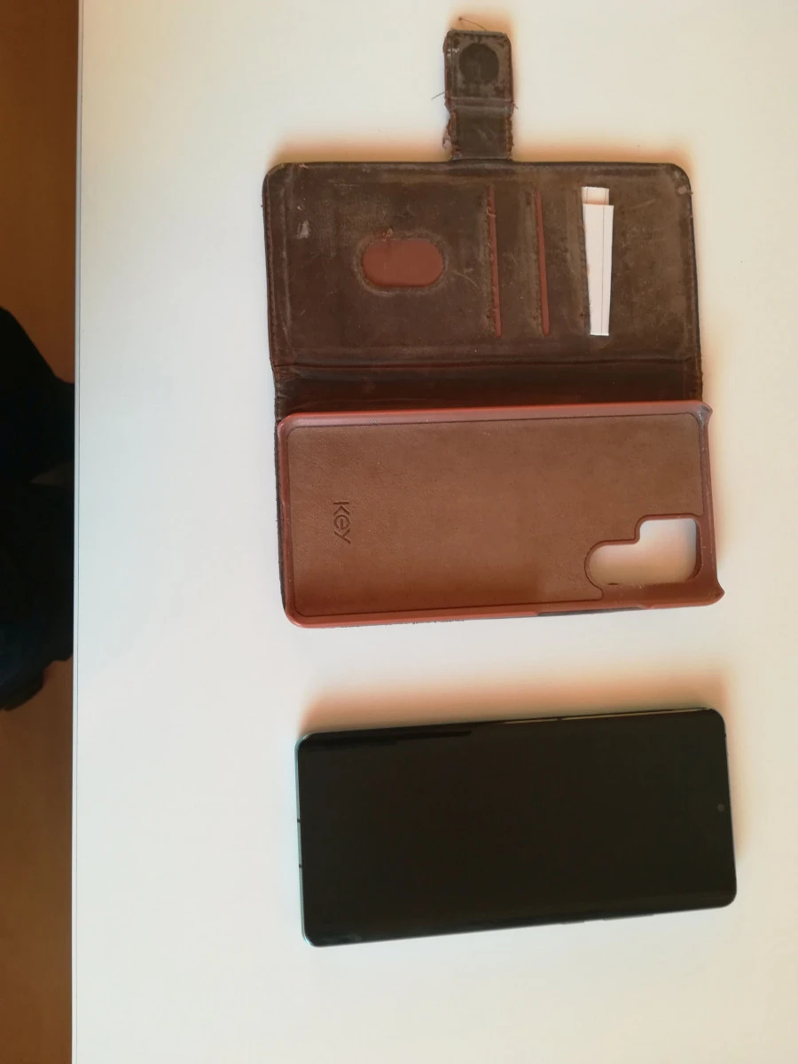 Rasti mobilaus ryšio telefonai