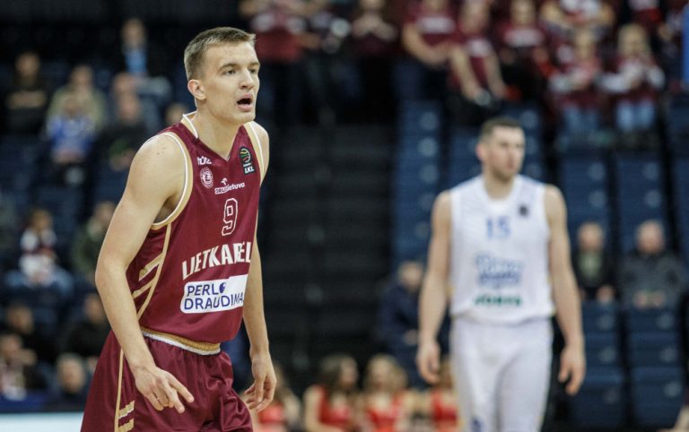 a92f2f561a0db5608de880ba89a701bf