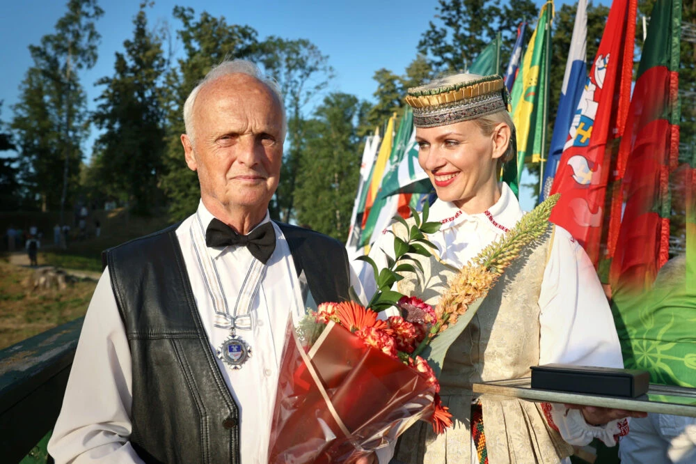 Valstybės dienos minėjime pasveikintas Panevėžio rajono garbės pilietis