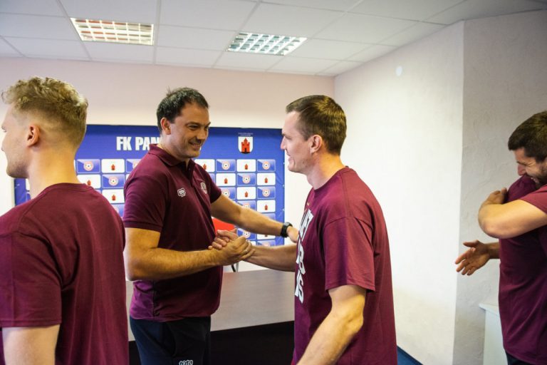 987bb9349b5ad4b5533759c1b36f0253