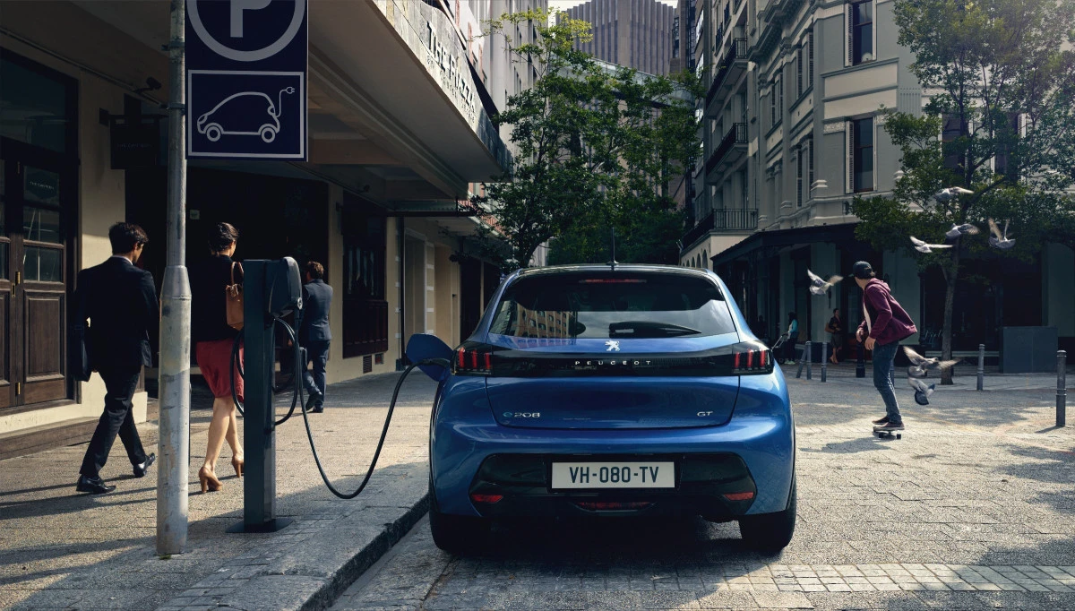 Peugeot e 208 gamintojo nuotrauka