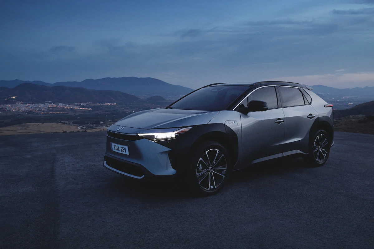 Pasauliui pristatytas visiškai naujas „Toyota bZ4X“ modelis