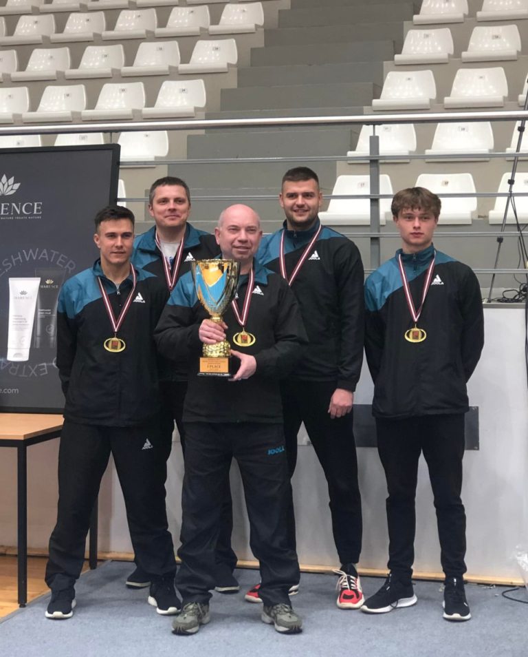 1129 stalo tenisas LV