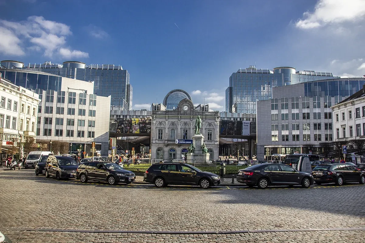 Grupė europarlamentarų ragina didinti karinio mobilumo projektų finansavimą ir spartinti jų įgyvendinimą