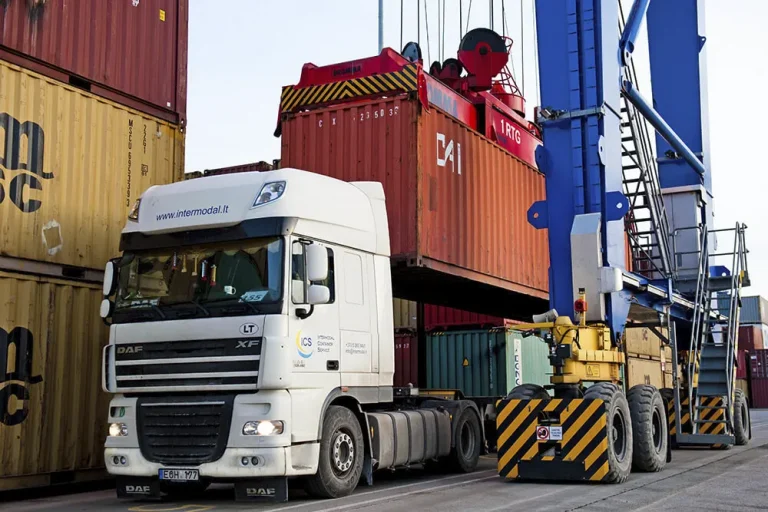 Naujas konteinerinis traukinys Gdanskas- Kaunas