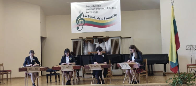 Panevėžio rajono muzikos mokyklos kanklininkių sėkmė šalies konkursuose