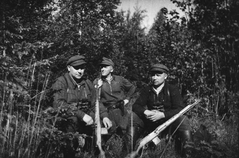 Juozas Somka Cercilis Juozas Galiauskas Martinas ir Stasys Kulys Briedis