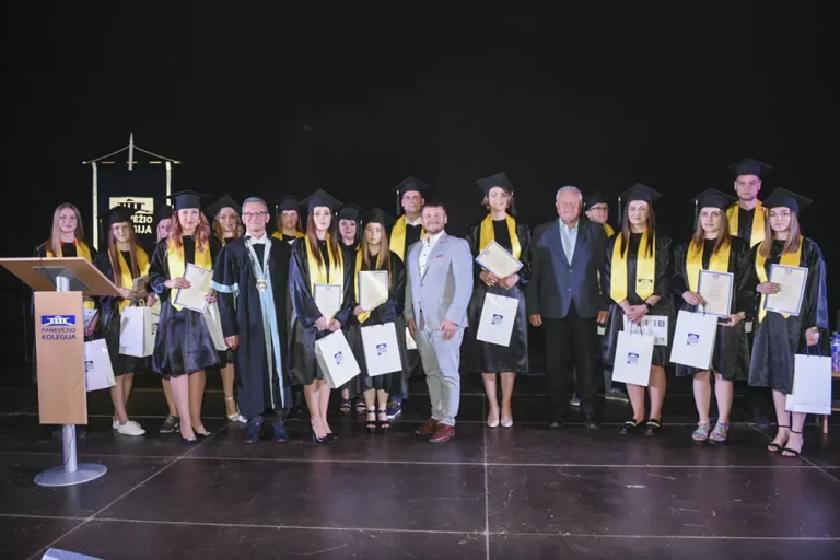 Jagminas ir absolventai