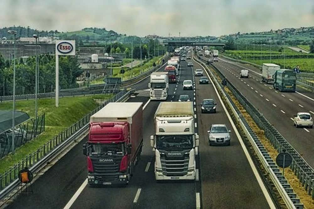 Kodėl turi būti pasirinktos profesionalios pervežimo paslaugos?
