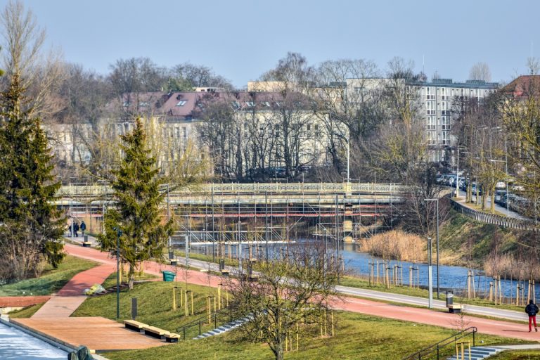 Pėstiesiems atidaromas tiltas per Nevėžio upę A. Jakšto gatvėje