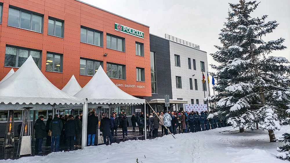 Iškilmingai duris atvėrė naujasis policijos komisariatas