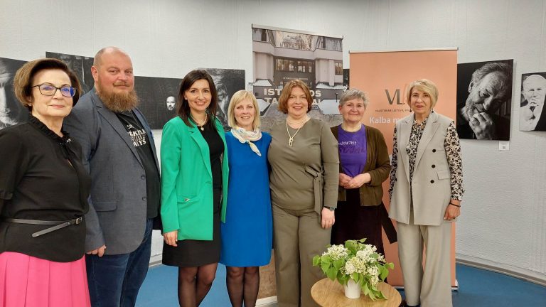 Seminaro dalyviai ir rengejai. Sandros Voveriunienes nuotrauka